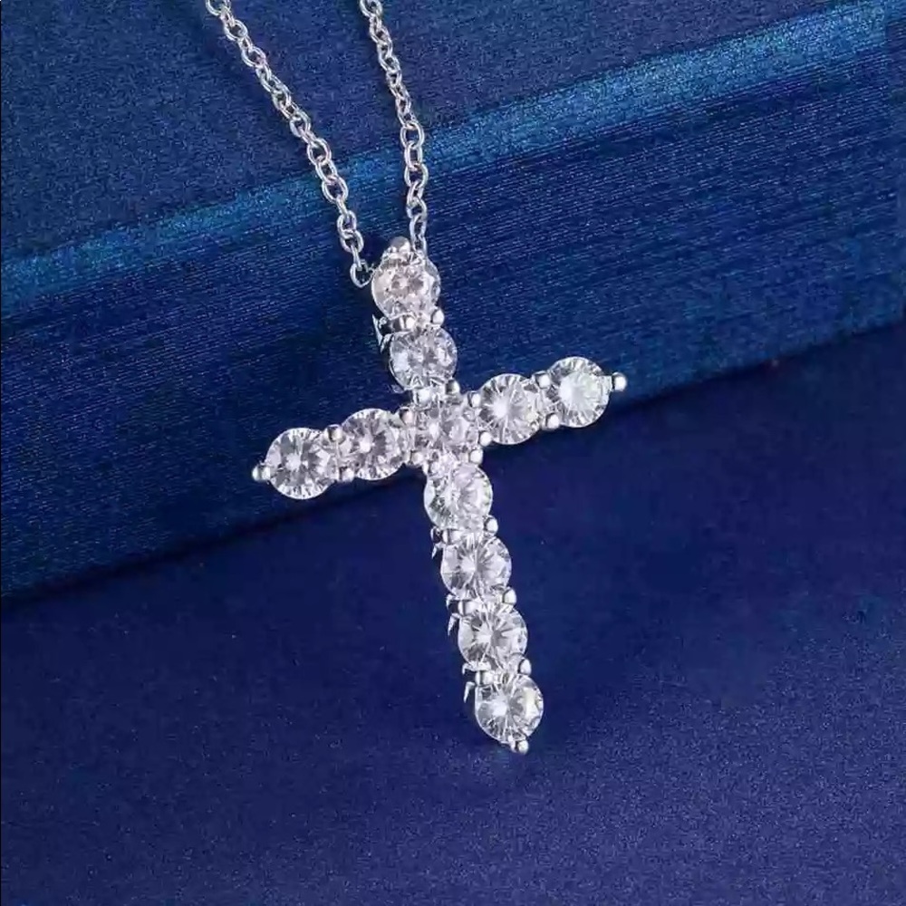 Silver Cross Flor a Necklace or a charm Pendant Round Cut Stones Dia - Picture 4 of 17